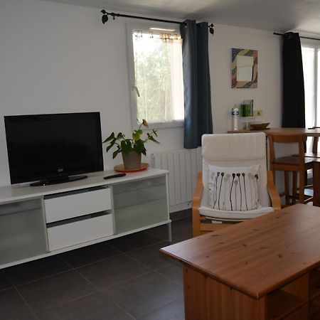 Grand Studio Independant Avec Jardin Goussainville  Luaran gambar