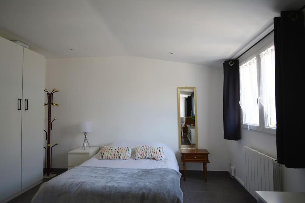 Grand Studio Independant Avec Jardin Goussainville  Luaran gambar
