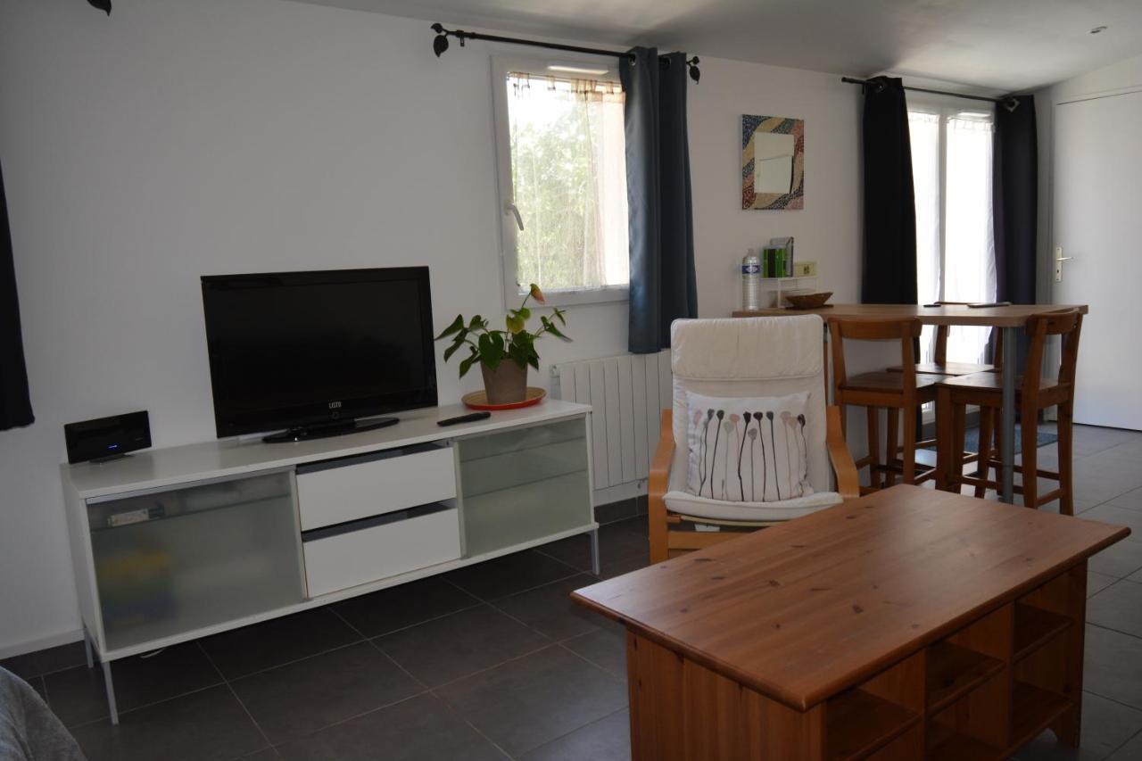 Grand Studio Independant Avec Jardin Goussainville  Luaran gambar